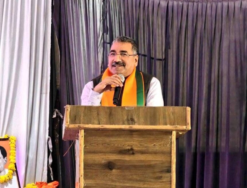 हितानंद के फैसले से हिल गए दावेदार – देवदत्त दुबे